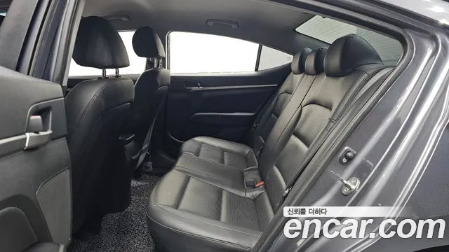 Hyundai Avante 2018 thumb 10
