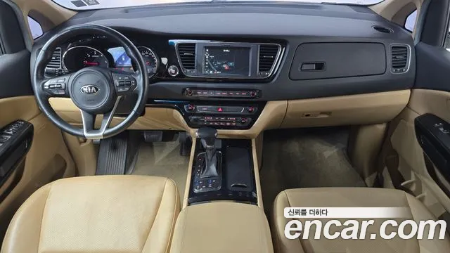 Kia Carnival 2018 thumb 6