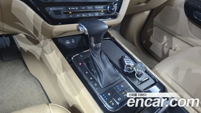 Kia Carnival 2018 thumb 8