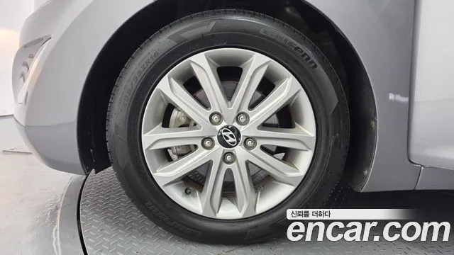 Hyundai Avante 2014 thumb 5