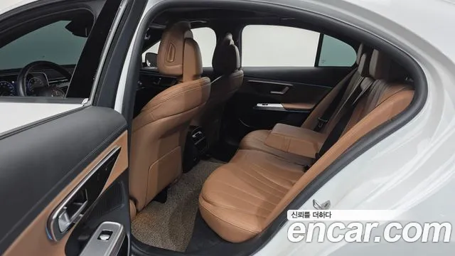 Mercedes-Benz E-Класс 2025 thumb 12