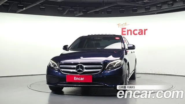 Mercedes-Benz E-Класс 2019 thumb 3