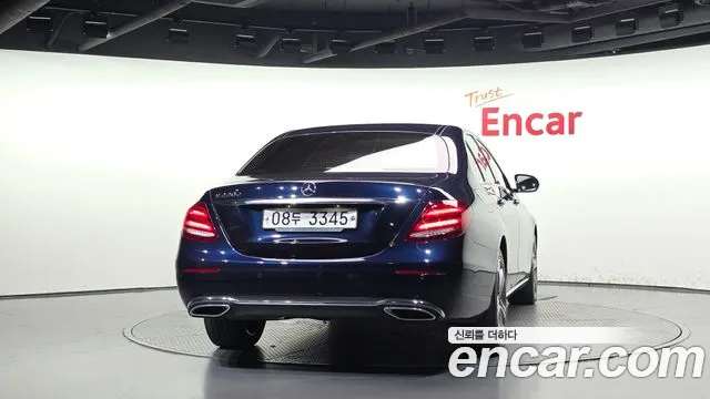 Mercedes-Benz E-Класс 2019 thumb 4