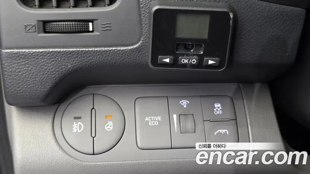 Hyundai Starex 2018 thumb 12