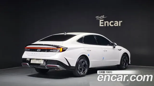 Hyundai Sonata 2023 thumb 2