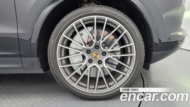 Porsche Cayenne 2020 thumb 5