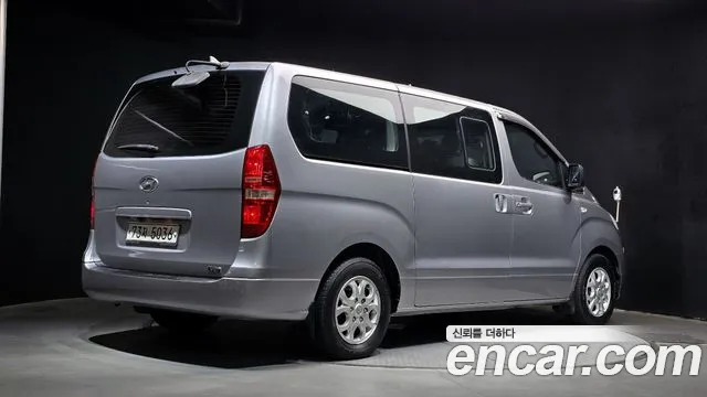 Hyundai Starex 2011 thumb 2