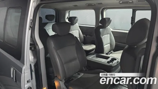 Hyundai Starex 2011 thumb 11