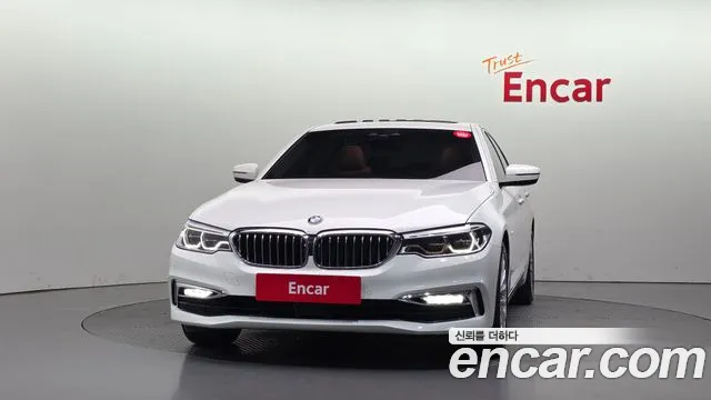 BMW 5-Series 2018 thumb 3
