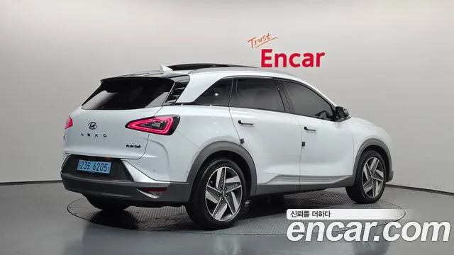 Hyundai Nexo 2023 thumb 2
