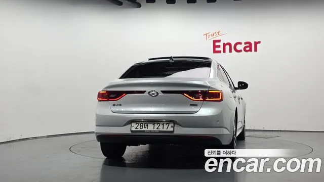 Renault-KoreaSamsung Megane 2017 thumb 3