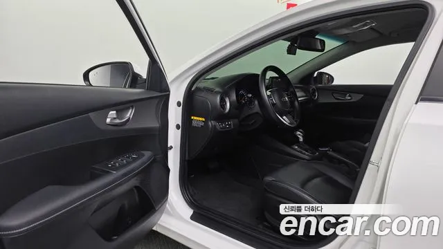 Kia K3 2019 thumb 10