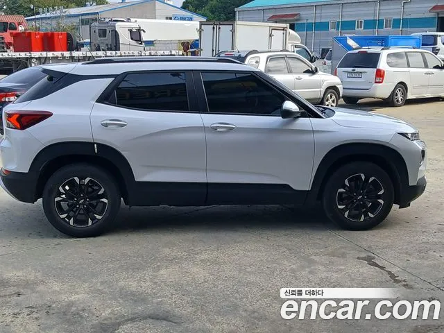 ChevroletGMDaewoo TrailBlazer 2021 thumb 6