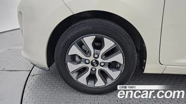 Kia Morning 2015 thumb 5