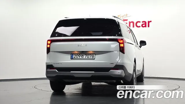 Kia Carnival 2024 thumb 4