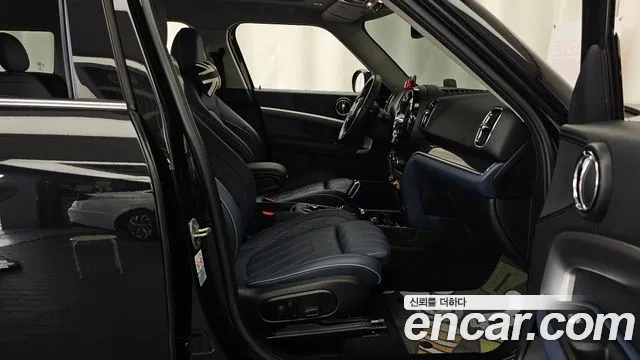 MINI Countryman 2022 thumb 11