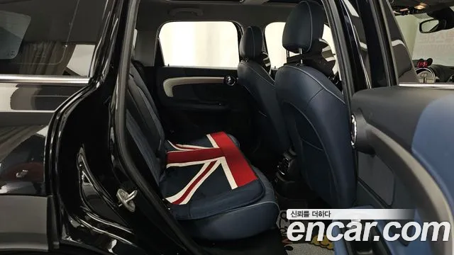 MINI Countryman 2022 thumb 12