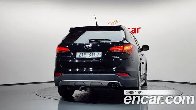 Hyundai Santa Fe 2013 thumb 4