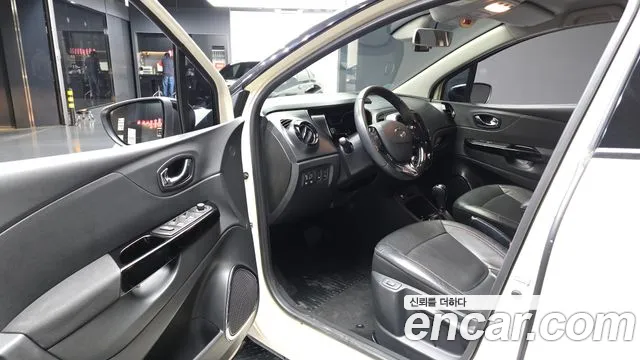 Renault-KoreaSamsung Captur 2015 thumb 9