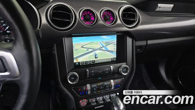 Ford Mustang Mach-E 2018 thumb 12