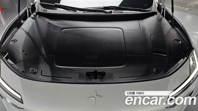 Polestar 4 2025 thumb 5