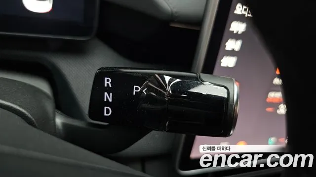 Polestar 4 2025 thumb 8