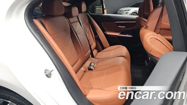 Mercedes-Benz C-Класс 2023 thumb 10