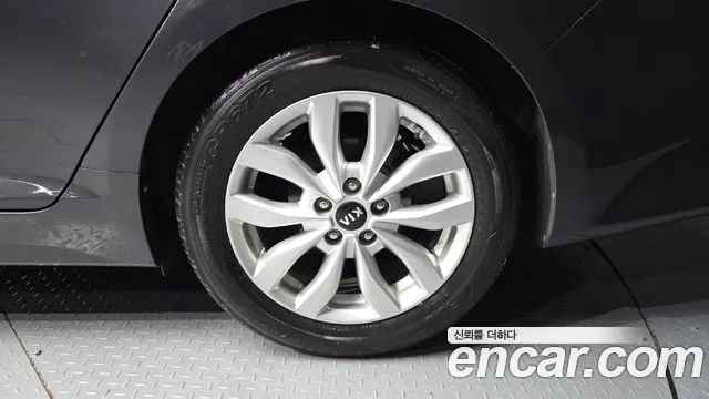 Kia K5 2014 thumb 5