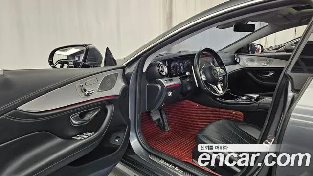 Mercedes-Benz CLS-Class 2018 thumb 10