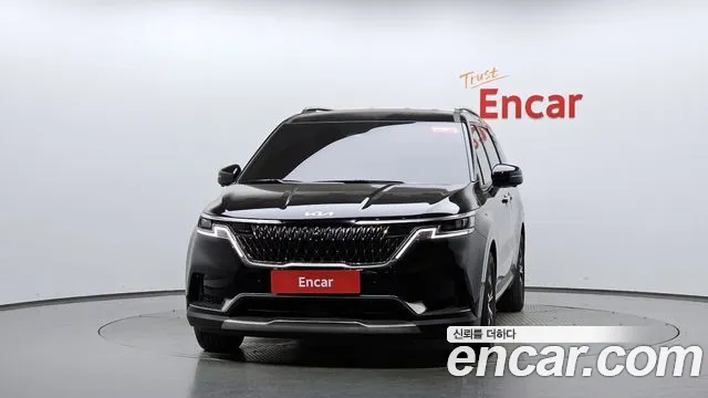Kia Carnival 2021 thumb 2