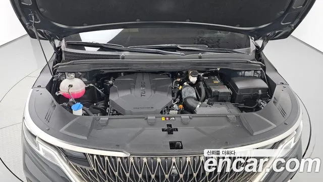 Kia Carnival 2021 thumb 5