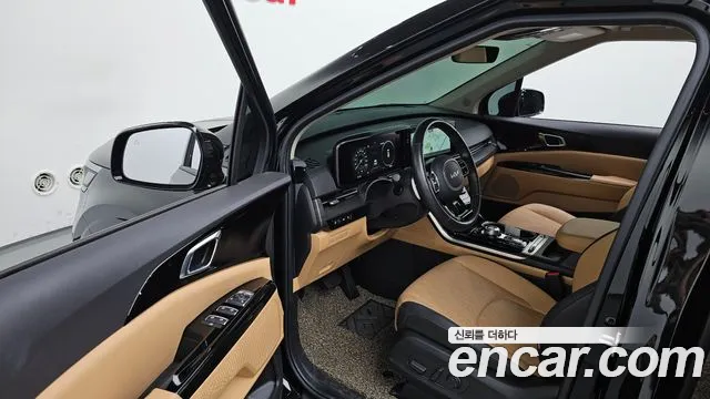 Kia Carnival 2021 thumb 9