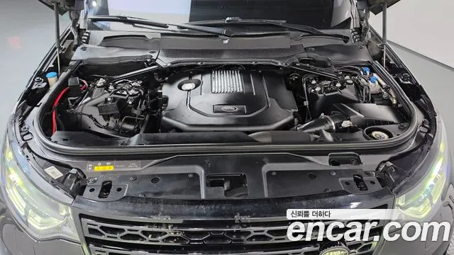 Land Rover Discovery 2018 thumb 6