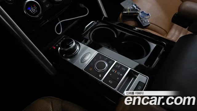 Land Rover Discovery 2018 thumb 9