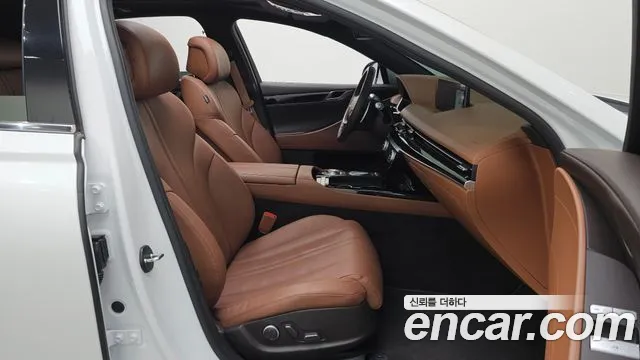 Genesis G80 2022 thumb 10