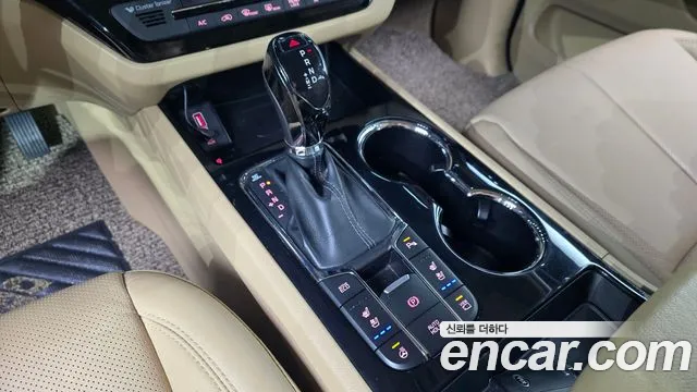 Kia Carnival 2018 thumb 9