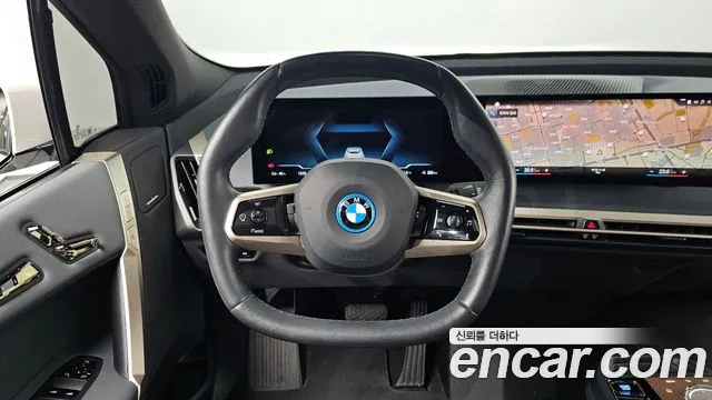 BMW iX 2022 thumb 12