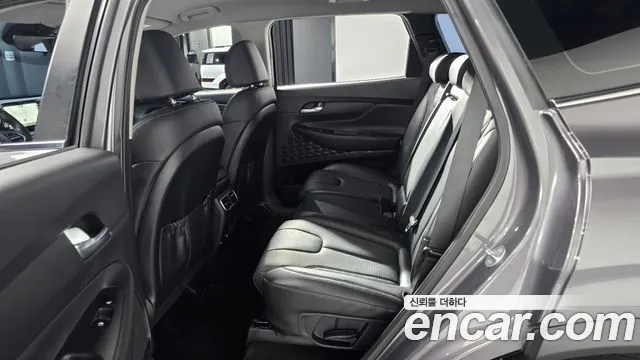 Hyundai Santa Fe 2023 thumb 11
