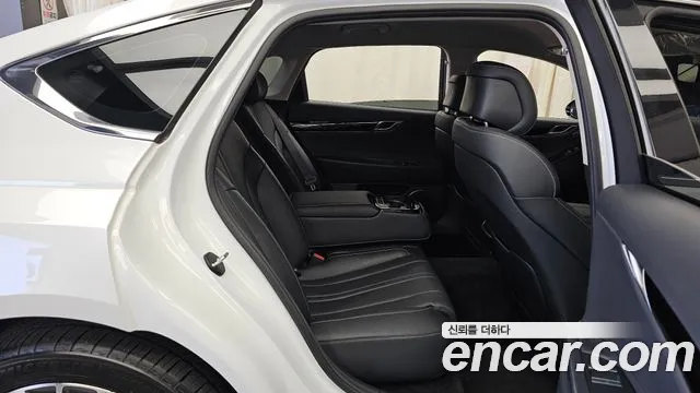Genesis G80 2020 thumb 12
