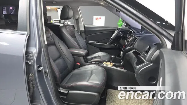 KG_Mobility_Ssangyong TIBOLI 2016 thumb 11