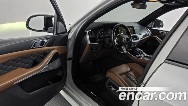 BMW X5M 2021 thumb 10
