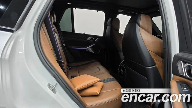 BMW X5M 2021 thumb 11