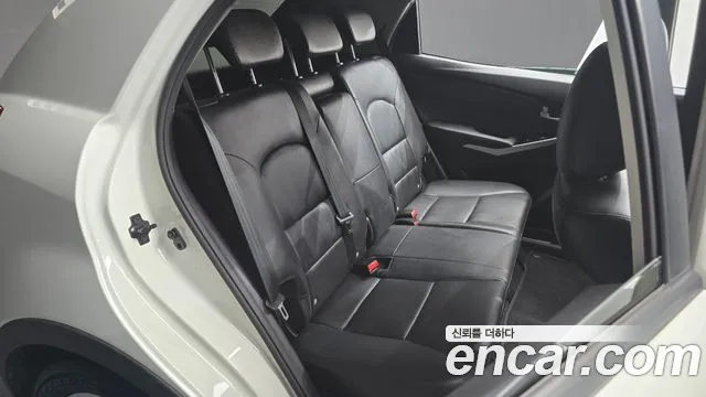 KG_Mobility_Ssangyong KORANDO 2015 thumb 12