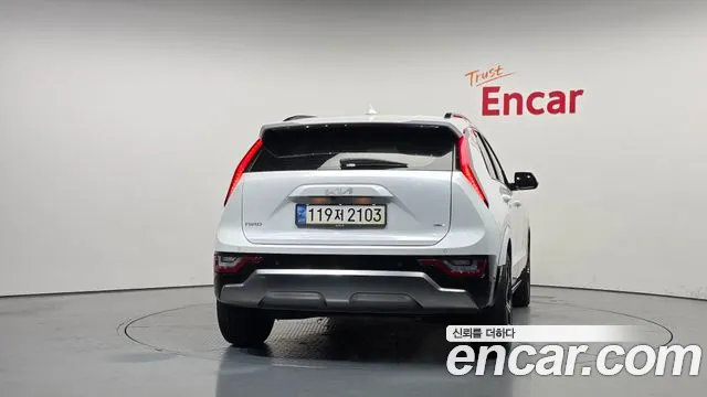 Kia Niro 2022 thumb 4