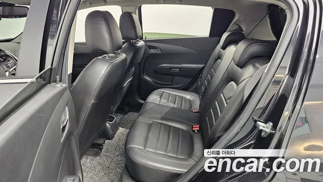 ChevroletGMDaewoo Aveo 2014 thumb 12