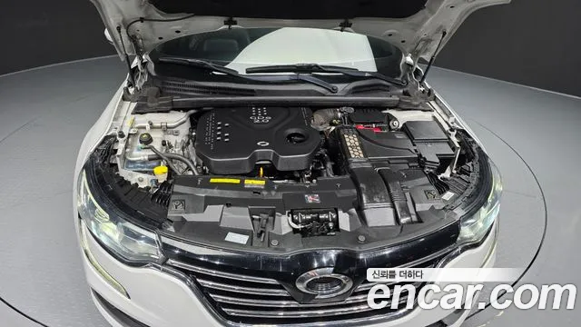 Renault-KoreaSamsung Megane 2016 thumb 5