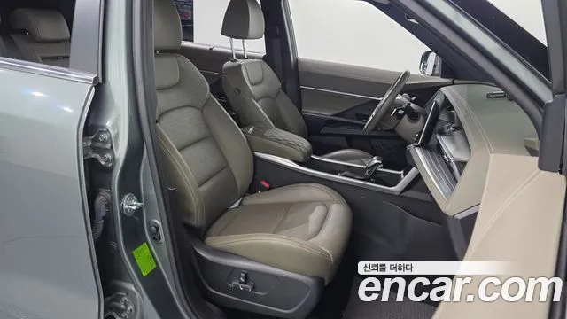 KG_Mobility_Ssangyong Torres 2023 thumb 11