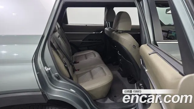 KG_Mobility_Ssangyong Torres 2023 thumb 12