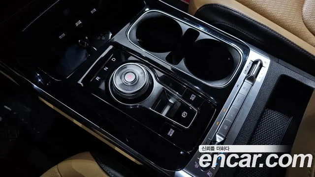Kia Carnival 2021 thumb 9