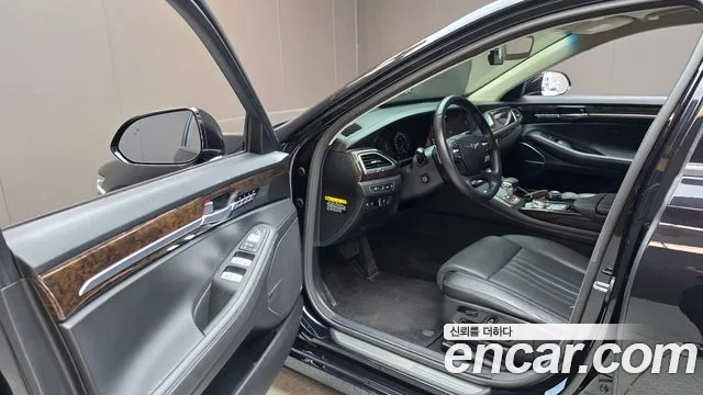 Genesis G90 2021 thumb 10